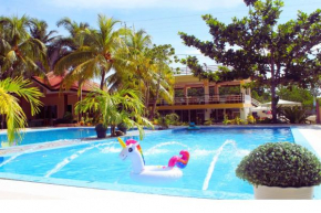 Hotels in Larena